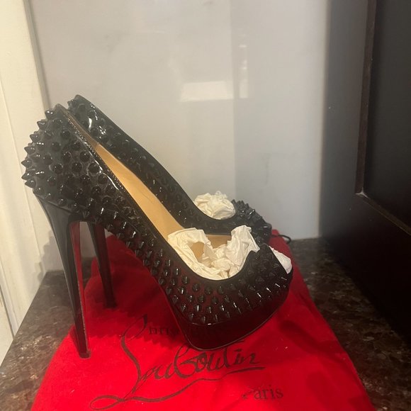 CHRISTIAN LOUBOUTIN, Christian Louboutin Black Lady Peep Spikes Pumps, Size 37.5 - Picture 2 of 7